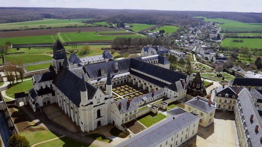 découverte de l’abbaye royale de saint denis lors des journées du patrimoine 2025
