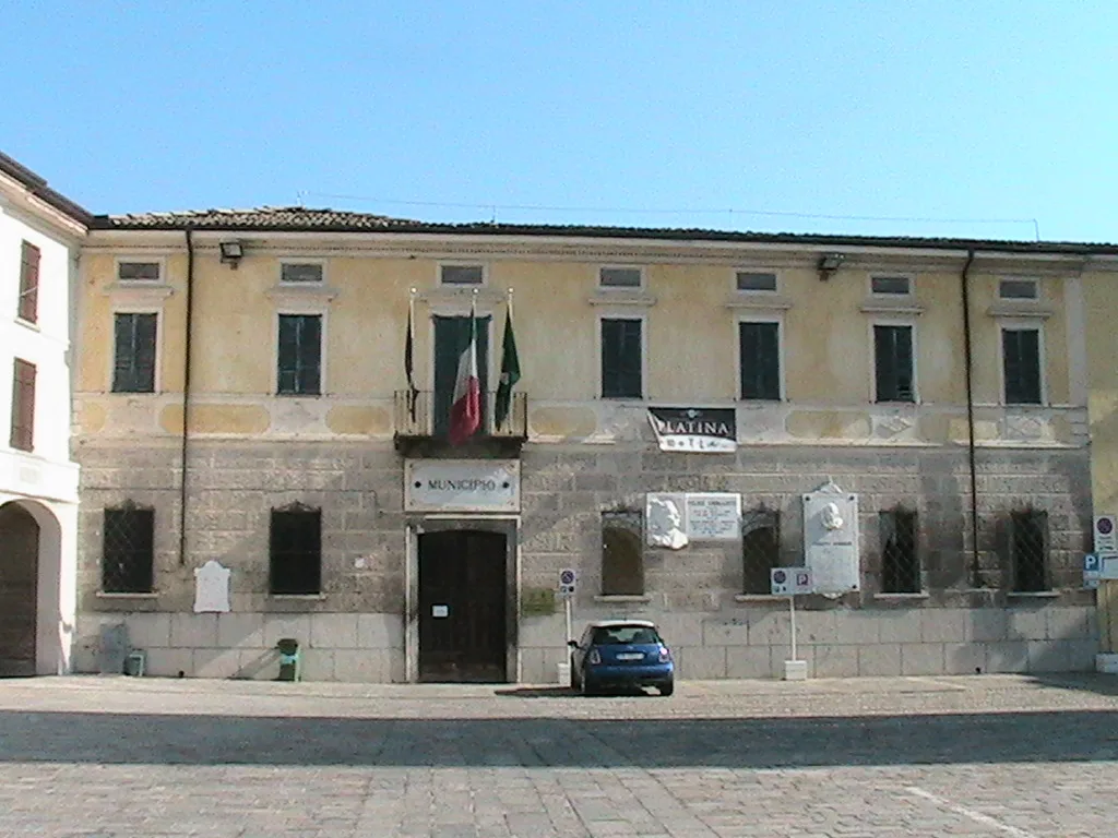 Piadena town hall