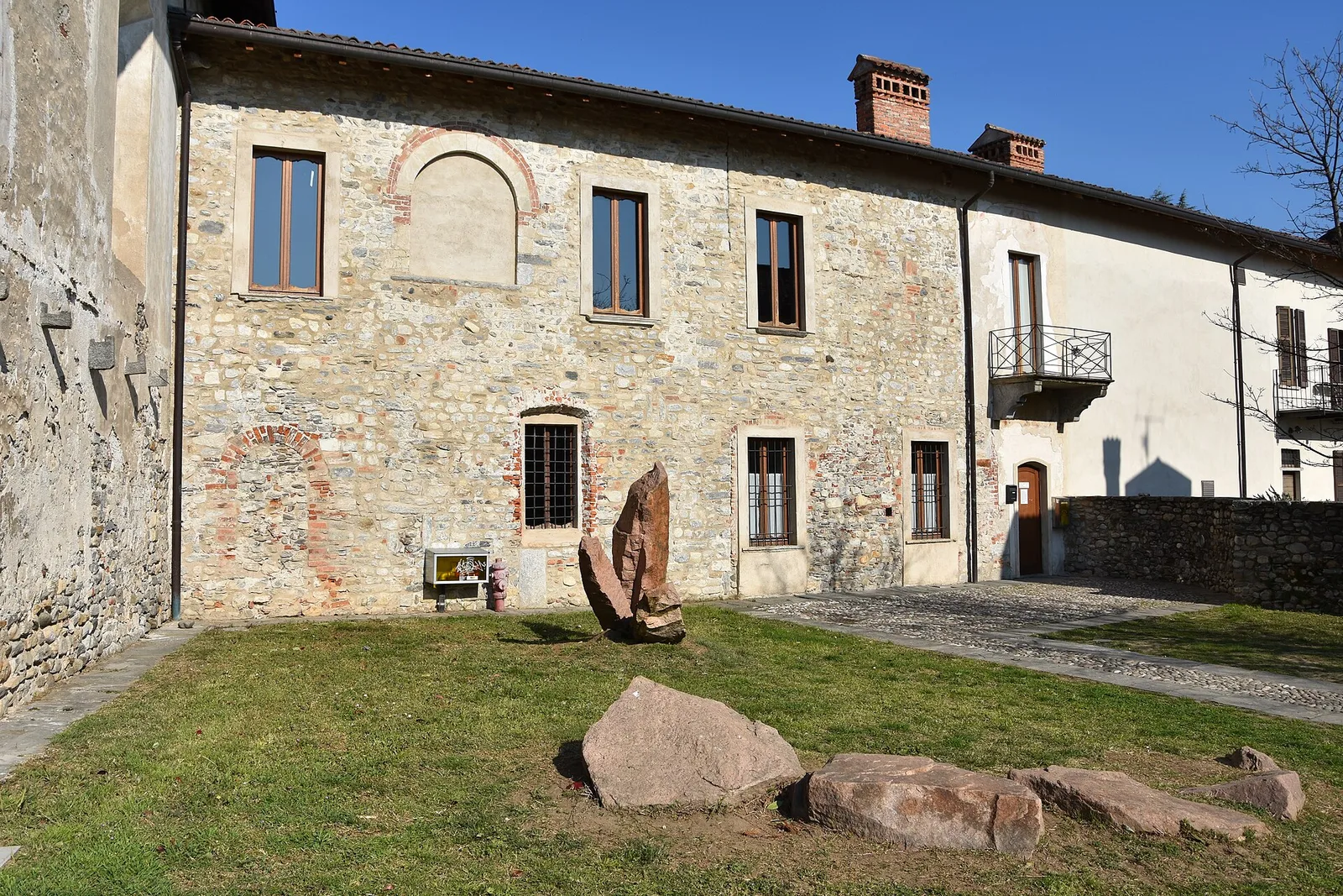 Voltorre monastery
